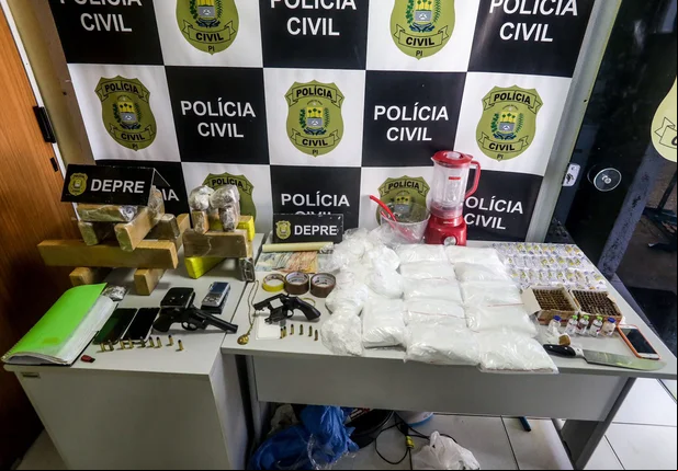 Depre apreende drogas e prende cinco pessoas em Teresina