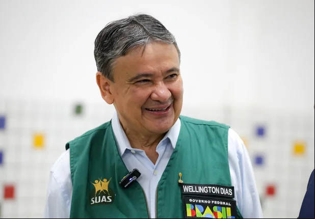 Ministro Wellington Dias visita obras do Centro de Autismo em Teresina